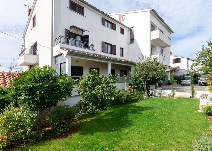 With Parking Space - 12656 * 로비니