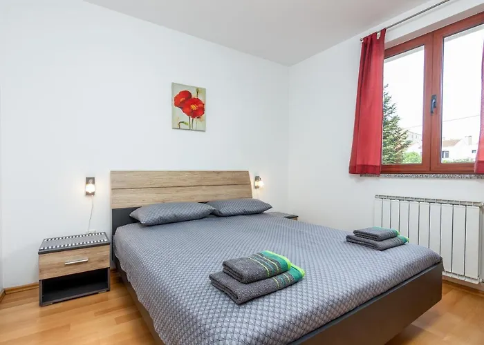 아파트 With Parking Space - 12656